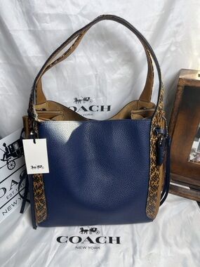 Coach 1941 Harmony Hobo